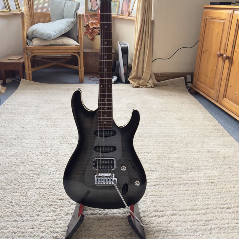 2023 Ibanez SA260 Black and grey burst - £300 new Guitar