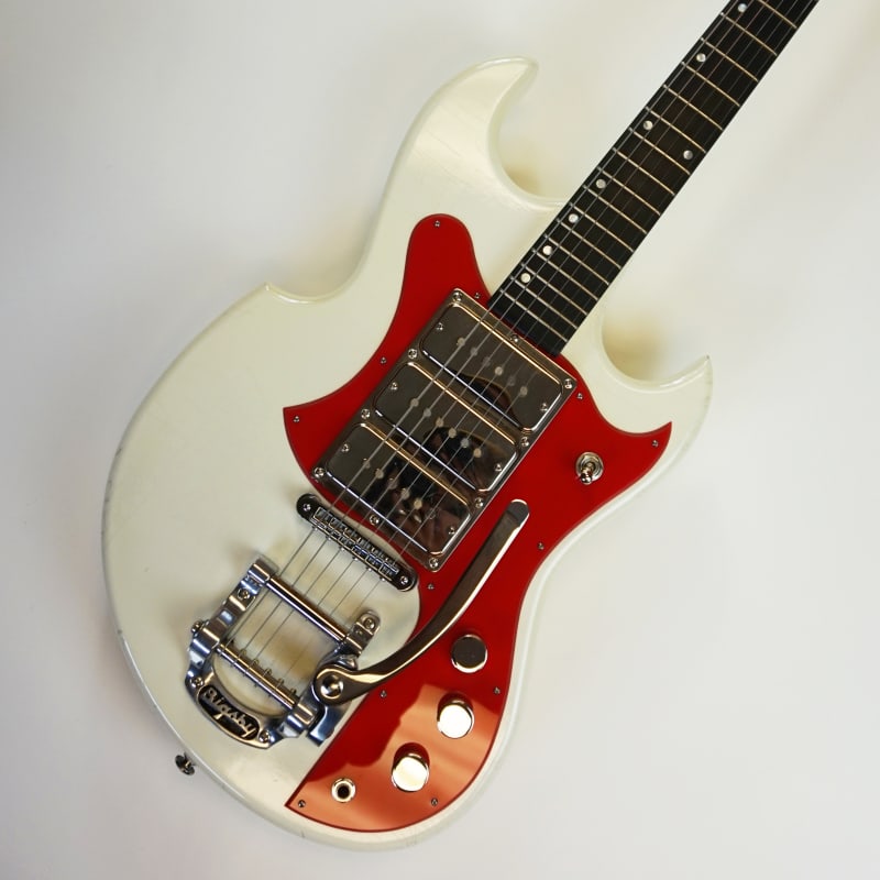 2022 Hammett Guitar Co. H620 Nazar Olympic White - £1800 new Guitar