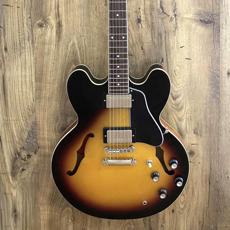 2022 Epiphone ES335 Inspired By Gibson Vintage Sunburst - £439 used Guitar