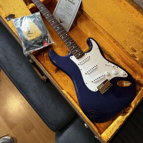 1993 - 2019 Fender Custom Shop Robert Cray Stratocaster Violet -       Custom Shop Stratocaster