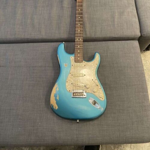 2010 Fender Stratocaster Ocean Turquoise (with Relic) -        Stratocaster