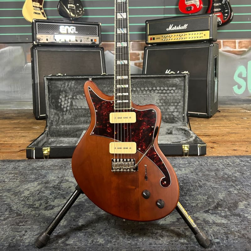 2022 D'Angelico Bedford Deluxe Matte Walnut - £920 used Guitar