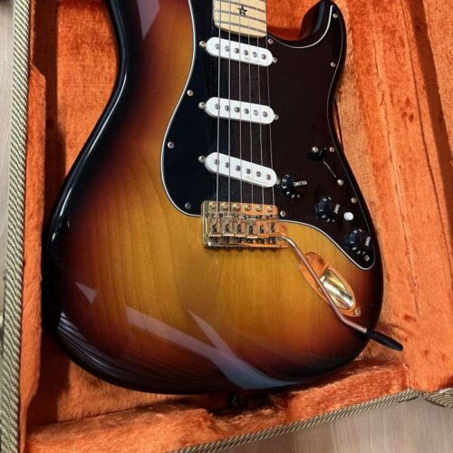 1993 - 1999 Fender Richie Sambora Signature Stratocaster Cherr... -        Stratocaster