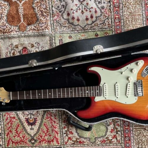 2004 (purchased) Fender American Deluxe Stratocaster: Aged Che... -        Stratocaster