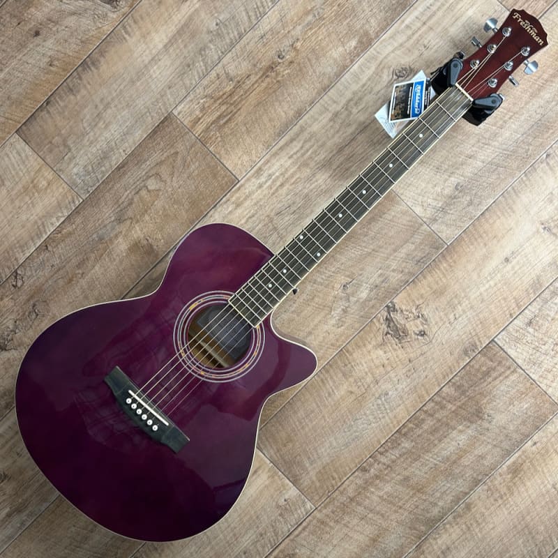 2010s Freshman Renegade REN OC P Translucent Purple - £199 new Guitar