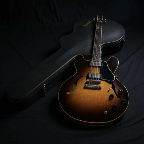 1982 Gibson ES 335 Dot 1982 Custom Shop Edition Sunburst -       Custom Shop