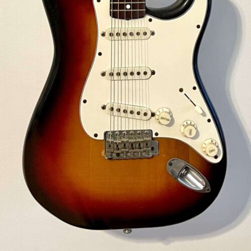 1982 Fender American Vintage '62 Stratocaster 3-Color Sunburst -        Stratocaster