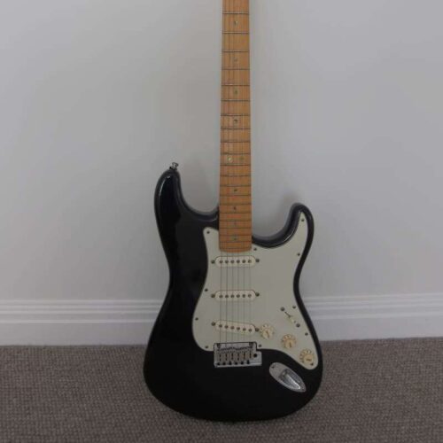 1998 Fender American Stratocaster Deluxe Black -        Stratocaster