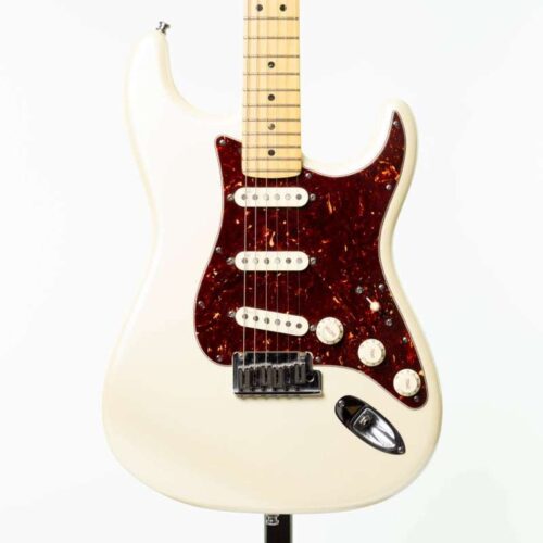 2011 - 2016 Fender American Deluxe Stratocaster with Maple Fre... -        Stratocaster