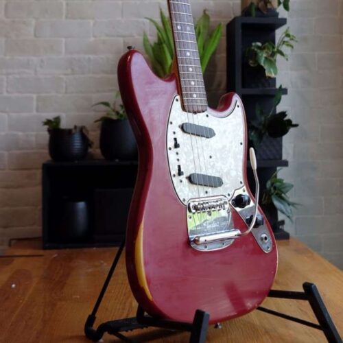 1964 - 1969 Fender Mustang Guitar with Rosewood Fretboard Dako... -         Vintage