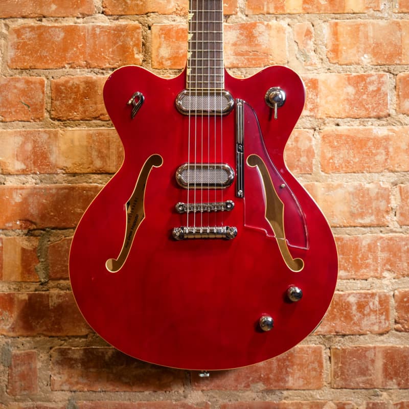 Duesenberg Gran Majesto Cherry Red - £2299 new Guitar