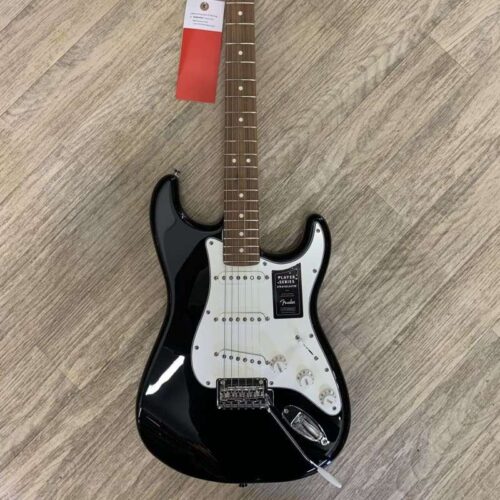 2021 Fender Player Stratocaster Black -        Stratocaster