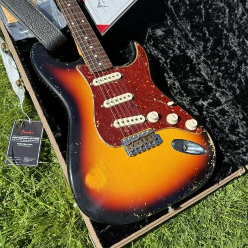 2023 Fender Stratocaster Sunburst -        Stratocaster