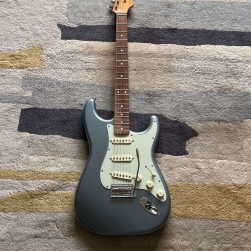 2018 - Present Fender Player Stratocaster with Maple Fretboard... -        Stratocaster