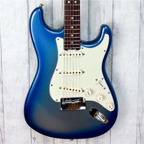 Fender Fender American Elite Stratocaster, 2016, Sky Blue Burs... -        Stratocaster