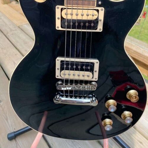 2019 - Present Gibson Les Paul Classic Ebony -         Les Paul