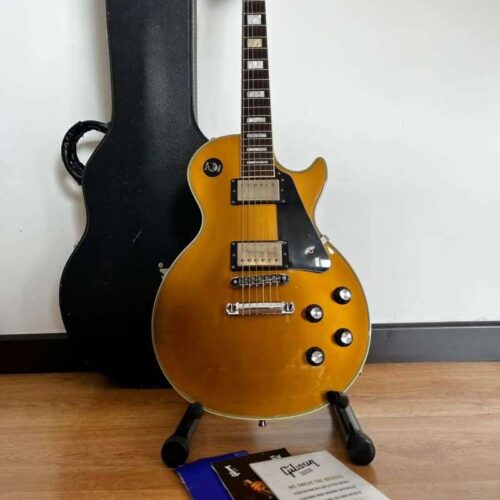 2011 Gibson Gibson Les Paul Classic Custom Gold -         Les Paul