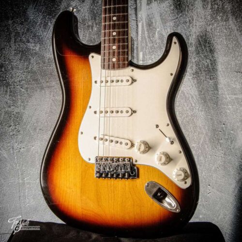 1996 Fender Stratocaster ST62-53 Sunburst -        Stratocaster