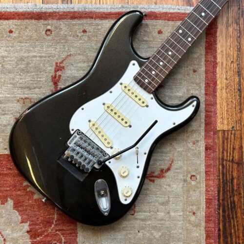 1988-89 Fender Contemporary Series Stratocaster Charcoal Frost -        Stratocaster