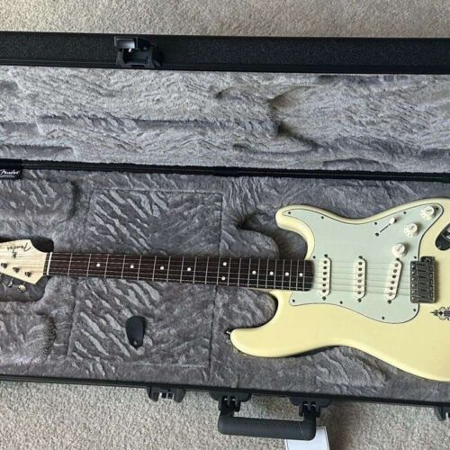 2013 Fender Kenny Wayne Shepherd Stratocaster Arctic White -        Stratocaster