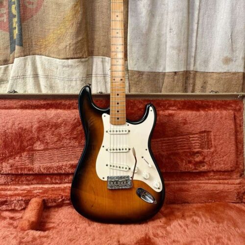 1991 Fender '54 Reissue Custom Shop Stratocaster Sunburst -       Custom Shop Stratocaster