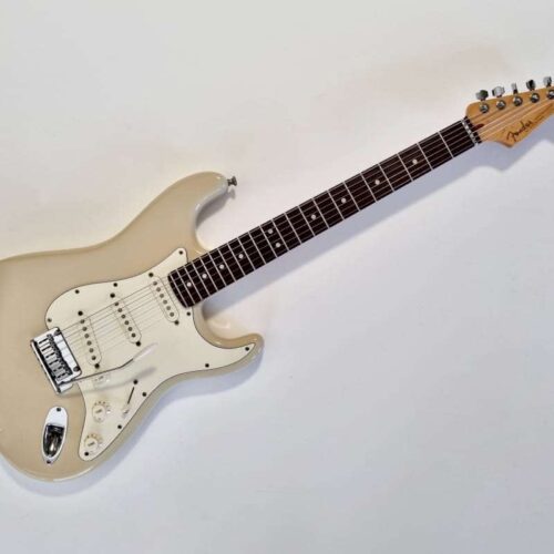 2004 - Present Fender Custom Shop Jeff Beck Stratocaster Olymp... -       Custom Shop Stratocaster