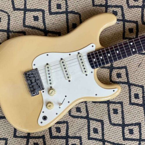 1983 Fender Stratocaster Ivory -        Stratocaster