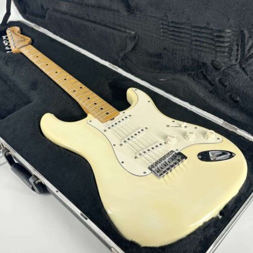 1981 - 1983 Fender "Dan Smith" Stratocaster with Maple Fretboa... -        Stratocaster