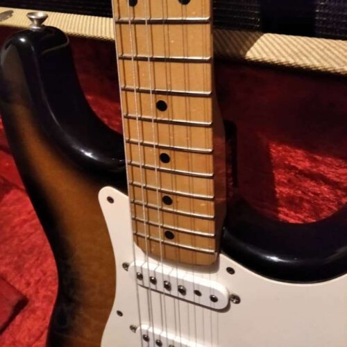 1993 Fender Stratocaster Sunburst -        Stratocaster