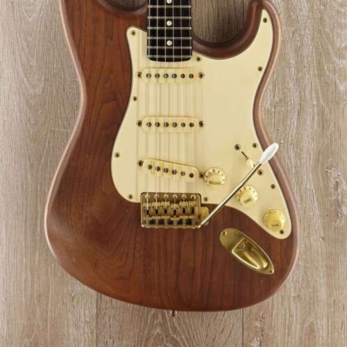 1985 Fender Stratocaster Walnut Satin -        Stratocaster