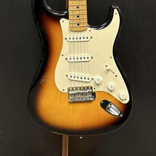 2009 Fender Stratocaster 2 Tone Sunburst -        Stratocaster