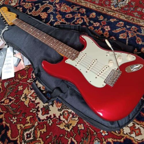 2005 - 2018 Fender Classic Series '60s Stratocaster with Rosew... -        Stratocaster