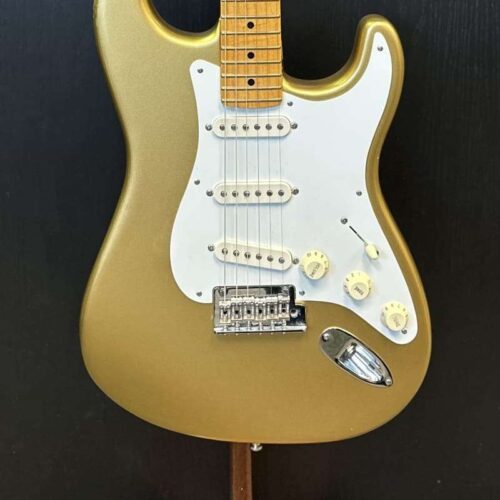 2019 - Present Fender Lincoln Brewster Stratocaster Aztec Gold -        Stratocaster