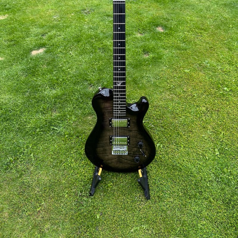 2023 Journey Overhead Electric Travel Guitar OE990BK Black - £240 used Guitar