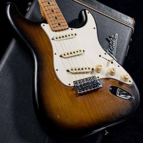 Fender 1975 Stratocaster Alder Body / Maple Finger Board Sunb... -        Stratocaster