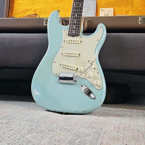 1997 Fender Stratocaster Daphne Blue -        Stratocaster