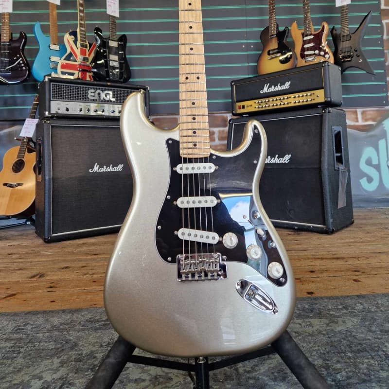 2021 Fender 75th Anniversary Stratocaster Diamond Anniversary - £740 used Guitar