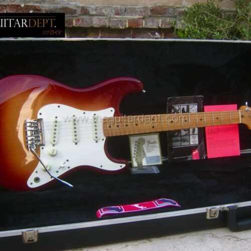 1983 Fender American Standard Stratocaster Cherry Sunburst -        Stratocaster