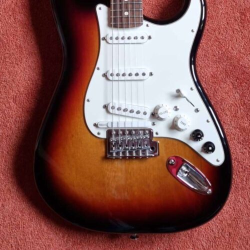 2012 - 2015 Fender G-5 VG Stratocaster 3-Color Sunburst -        Stratocaster