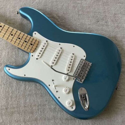 2014 Fender Stratocaster Lake Placid Blue -        Stratocaster