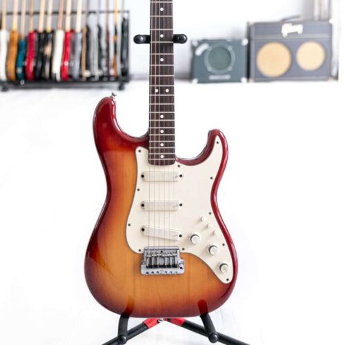 1983 - 1984 Fender Elite Stratocaster with Rosewood Fretboard ... -        Stratocaster