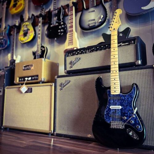 2001 Fender Stratocaster Standard -        Stratocaster