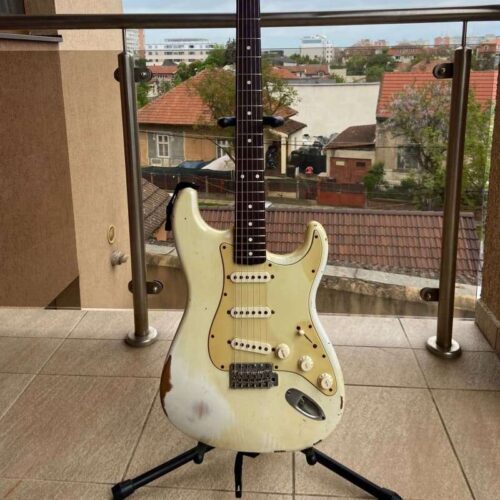 2009 - 2018 Fender Road Worn '60s Stratocaster with Rosewood F... -        Stratocaster