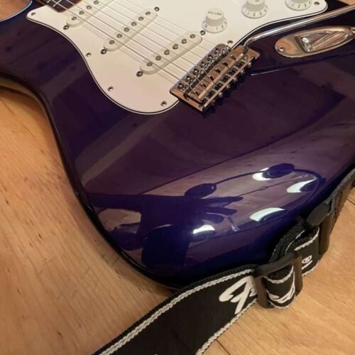 Early 2000's Fender Stratocaster MIM Midnight Blue -        Stratocaster