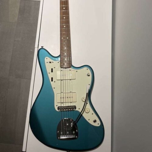 2002-2004 Fender Jazzmaster Ocean Turquoise Blue -        Jazzmaster