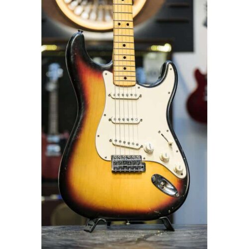 1972 Fender Stratocaster sunburst -        Stratocaster