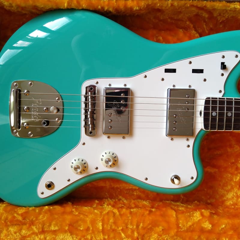 2021 Fender Masterbuilt J1695 azzmaster Seafoam Green - £4917 used Guitar