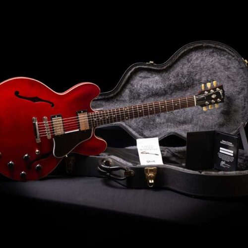 2009 Gibson ES 335 Custom Shop Satin Cherry Red -       Custom Shop