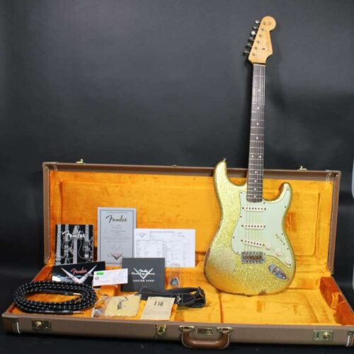 2012 Fender Stratocaster Gold Sparkle -        Stratocaster