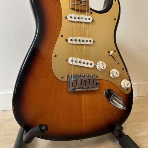 1997 Fender Stratocaster California Series Sunburst -        Stratocaster